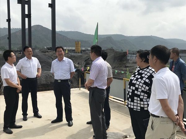 市人大常委會(huì)黨組副書記、副主任樊文浩一行調(diào)研泓源公司項(xiàng)目建設(shè)情況(圖2)