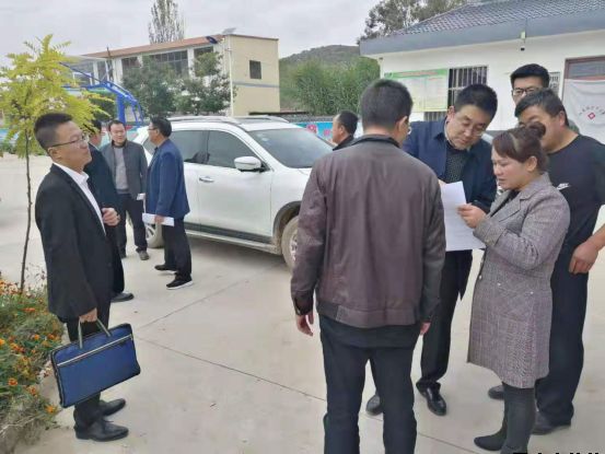 平?jīng)鲢垂鹃_展“踐行初心使命，助推脫貧攻堅(jiān)”主題黨日活動(dòng)(圖3)