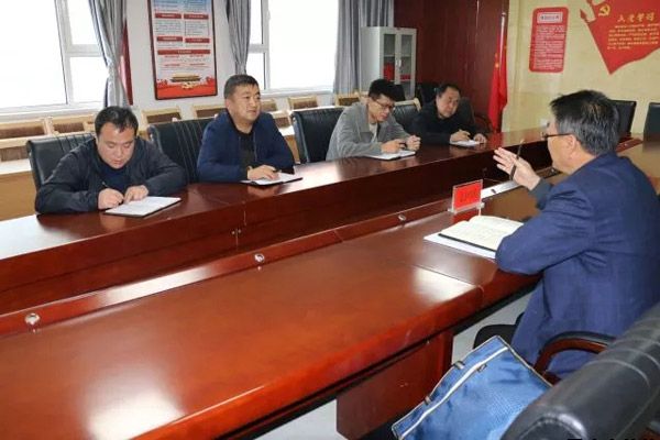 泓源公司召開脫貧攻堅(jiān)專題會議(圖2)