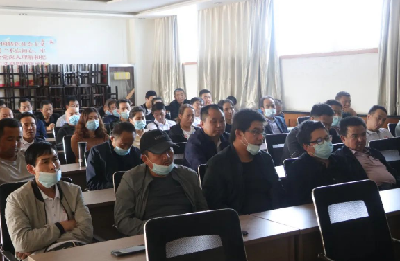 泓源出租車公司召開9月份安全例會(huì)積極部署國(guó)慶期間安全生產(chǎn)工作(圖2)