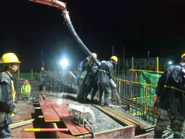 腳踏實(shí)地抓項(xiàng)目 擔(dān)當(dāng)奉獻(xiàn)保民生 ——市產(chǎn)投集團(tuán)“學(xué)黨史、辦實(shí)事、保民生” 穩(wěn)步推進(jìn)重大項(xiàng)目建設(shè)(圖2)