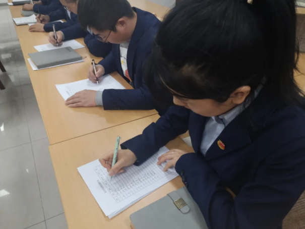 市產(chǎn)投集團(tuán)團(tuán)委召開2021年度專題組織生活會(huì)(圖4)